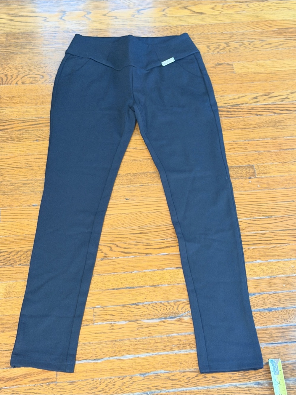 Very comfortable pants that feel like leggings but look like real pants